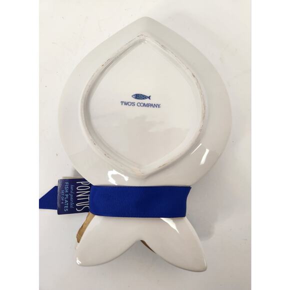 Two’s Company Pontus Hand-Painted Fish Plates Set of 4 – Coastal Blue Ceramic - Picture 3 of 6